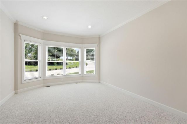 15614 Quail Ridge Drive, Smithville, MO 64089