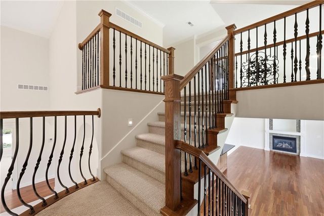 15614 Quail Ridge Drive, Smithville, MO 64089