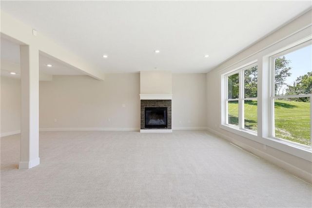 15614 Quail Ridge Drive, Smithville, MO 64089