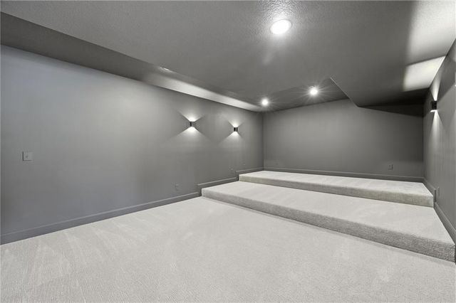 15614 Quail Ridge Drive, Smithville, MO 64089