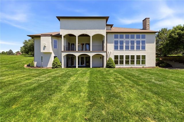 15614 Quail Ridge Drive, Smithville, MO 64089