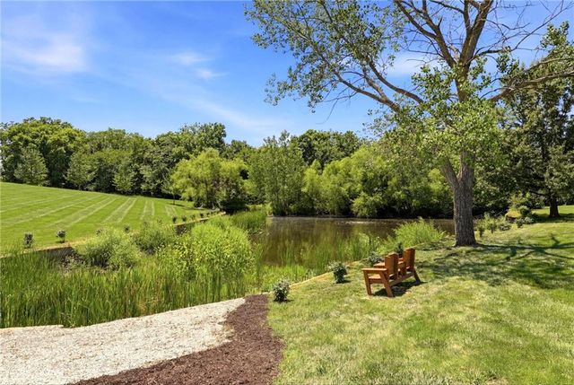 15614 Quail Ridge Drive, Smithville, MO 64089