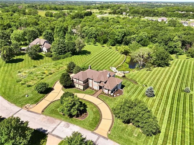 15614 Quail Ridge Drive, Smithville, MO 64089