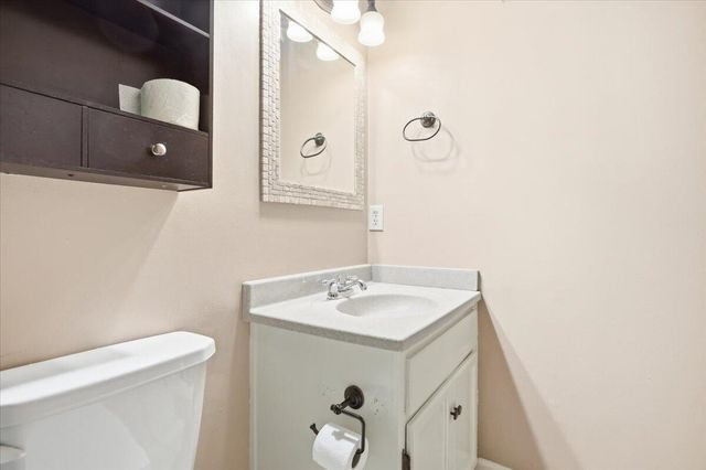 1653 Millwood DR, Salem, VA 24153