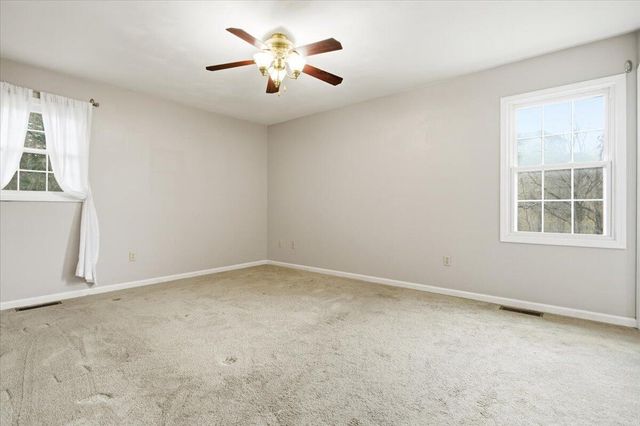 1653 Millwood DR, Salem, VA 24153