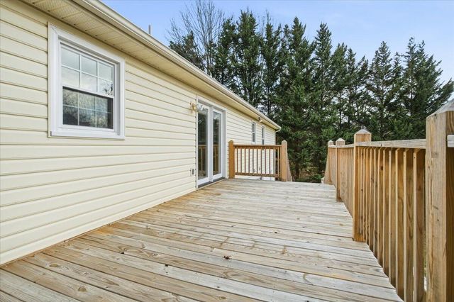 1653 Millwood DR, Salem, VA 24153