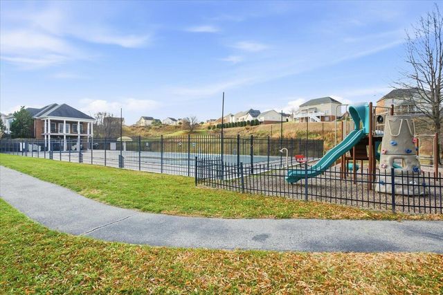 1653 Millwood DR, Salem, VA 24153