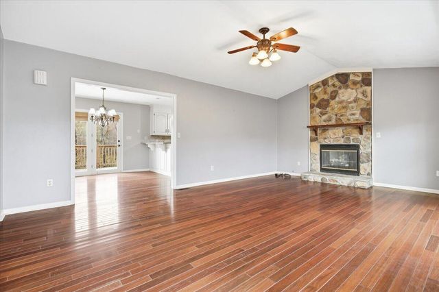 1653 Millwood DR, Salem, VA 24153