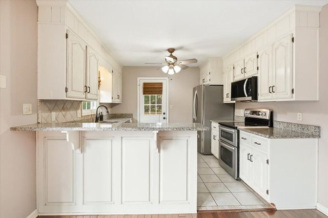 1653 Millwood DR, Salem, VA 24153