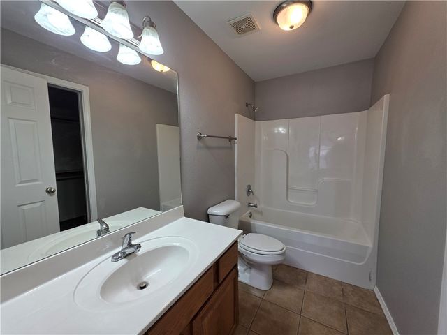1460 W Junction Street 3, Fayetteville, AR 72701