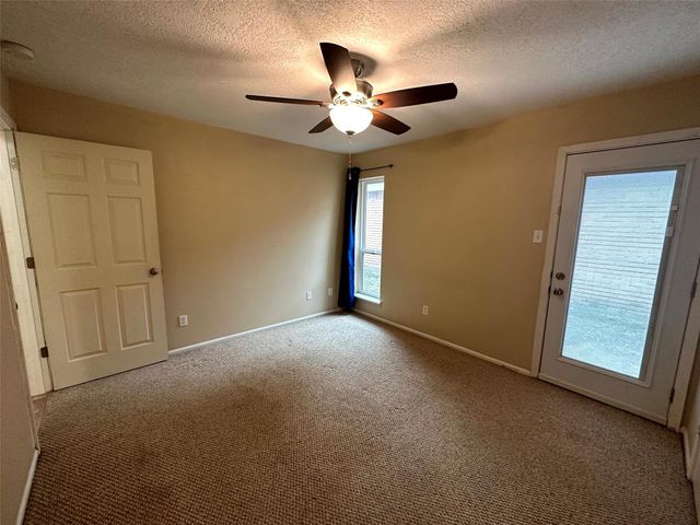 12048 Texas National Boulevard, Willis, TX 77378