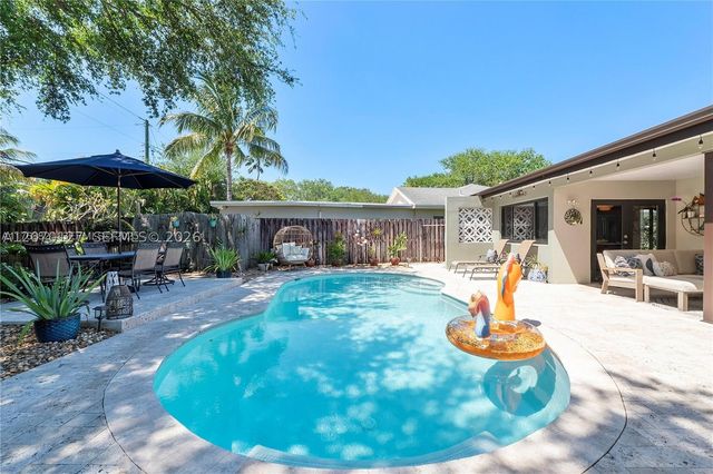 3700 W Park Rd, Hollywood, FL 33021