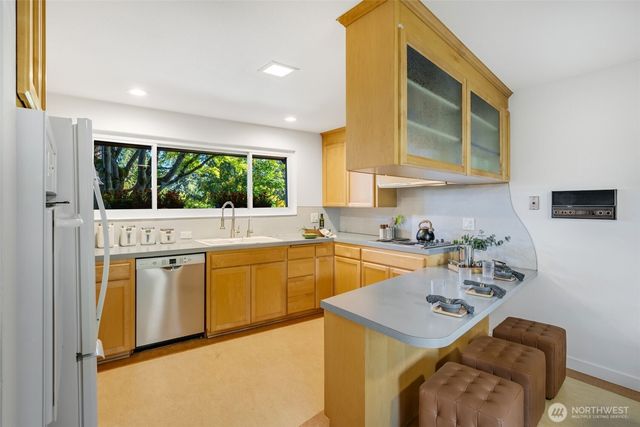 6309 NE 156th Street, Kenmore, WA 98028