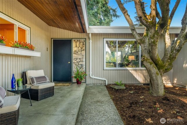 6309 NE 156th Street, Kenmore, WA 98028