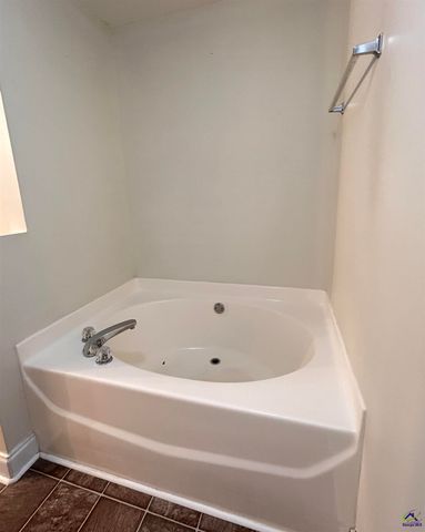 105 Stallion Pointe, Bonaire, GA 31005