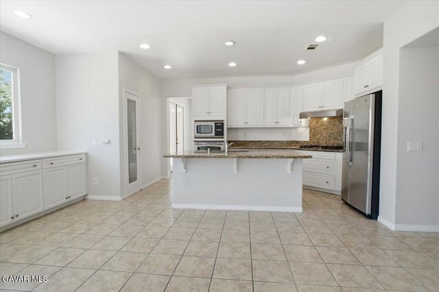 42508 Biscay Street, Lancaster, CA 93536