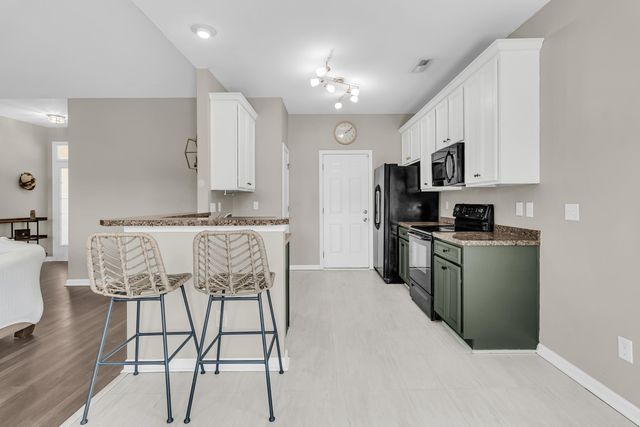 7804 Jean Rebault Drive, North Charleston, SC 29420