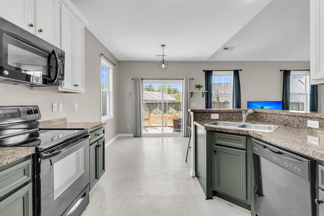 7804 Jean Rebault Drive, North Charleston, SC 29420