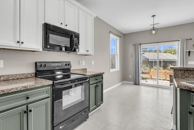 7804 Jean Rebault Drive, North Charleston, SC 29420