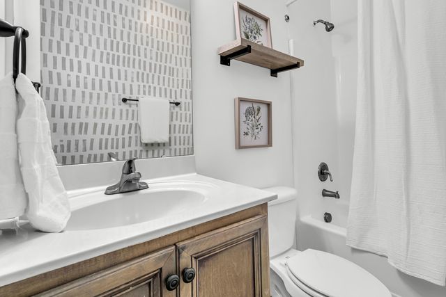 7804 Jean Rebault Drive, North Charleston, SC 29420