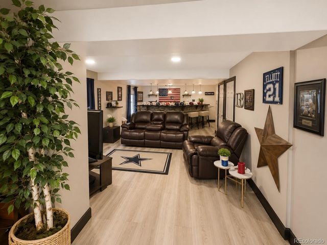 1414 S Haleyville Street, Aurora, CO 80018