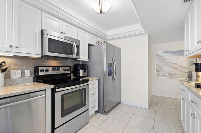 4621 GULF OF MEXICO DRIVE 14F, Longboat Key, FL 34228