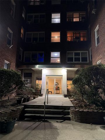 1234 Midland Avenue 3E, Bronxville, NY 10708