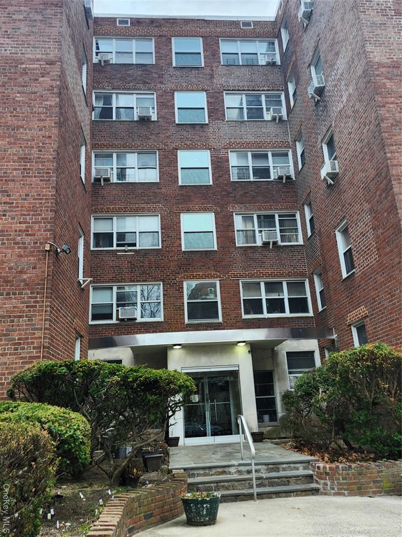 1234 Midland Avenue 3E, Bronxville, NY 10708
