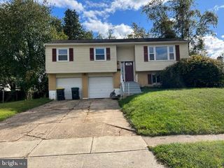111 EDJIL DR, Newark, DE 19713