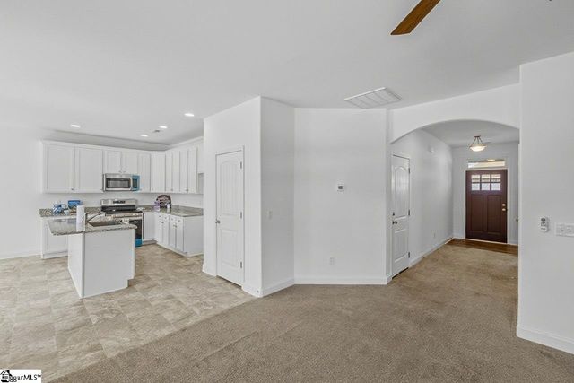 54 Mossycup Road, Taylors, SC 29687