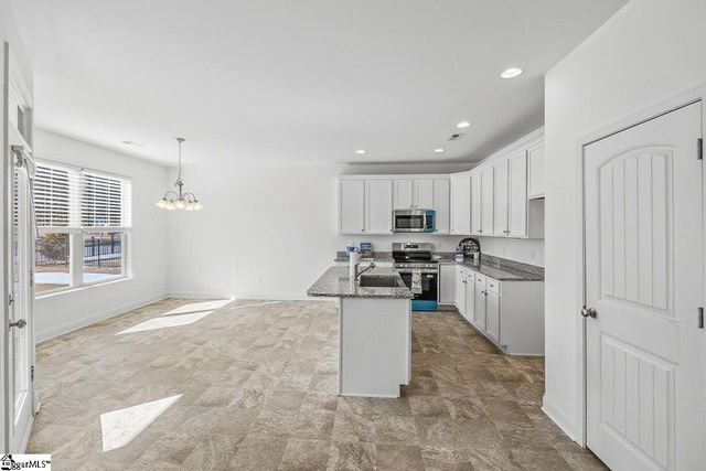 54 Mossycup Road, Taylors, SC 29687