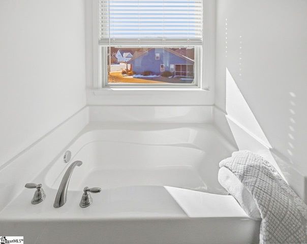 54 Mossycup Road, Taylors, SC 29687