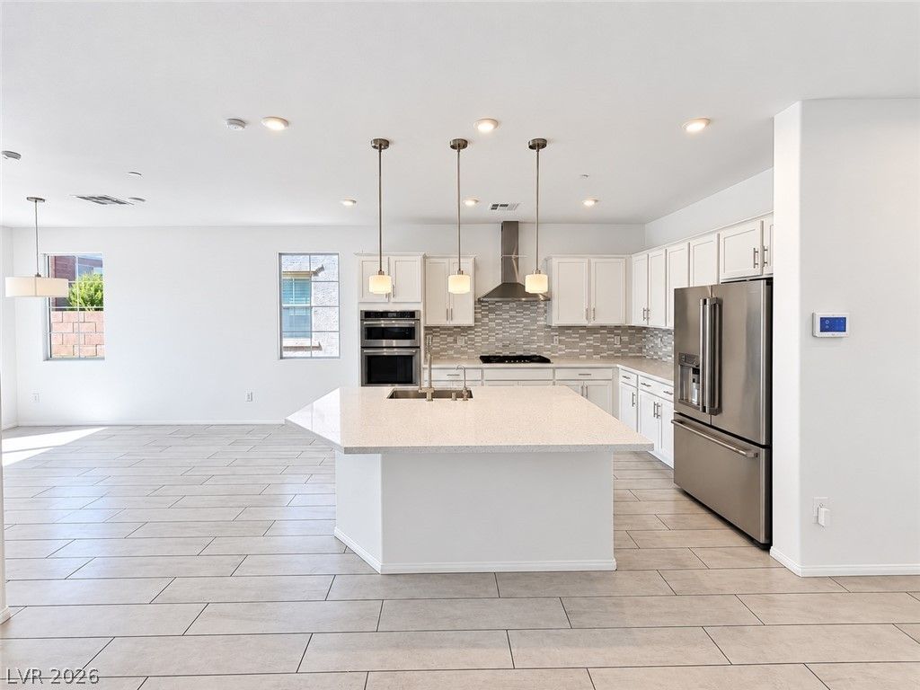 1033 Huckburn Avenue, Henderson, NV 89015 — photo 4