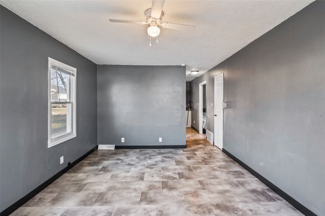 3113 State Avenue, Des Moines, IA 50317