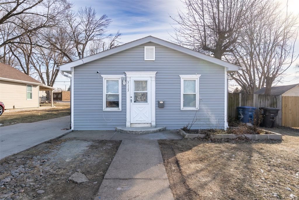 3113 State Avenue, Des Moines, IA 50317