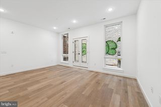 754 S 4TH ST #101, Philadelphia, PA 19147