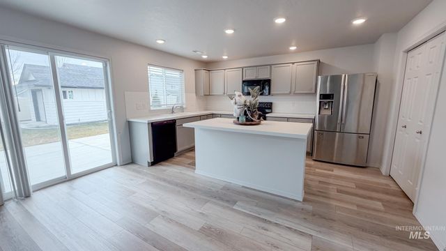 15422 Lutsen Ave, Caldwell, ID 83607