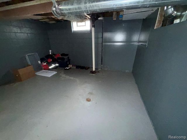 15650 Maddelein Street, Detroit, MI 48205