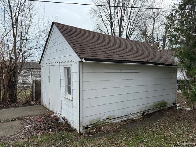 15650 Maddelein Street, Detroit, MI 48205