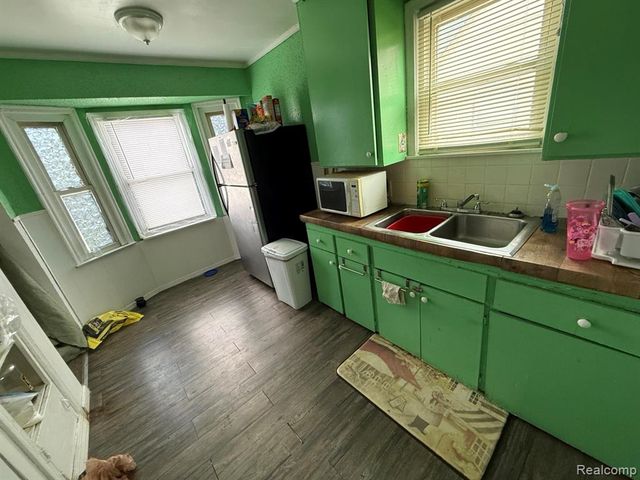 15650 Maddelein Street, Detroit, MI 48205