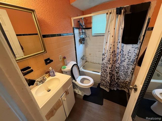 15650 Maddelein Street, Detroit, MI 48205