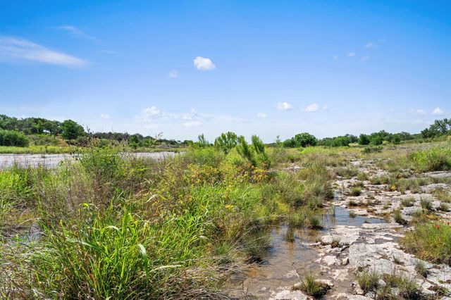 620 Rio Vista RD, Johnson City, TX 78636