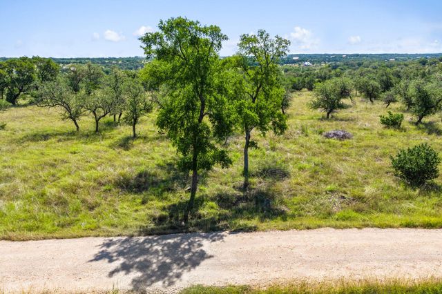 620 Rio Vista RD, Johnson City, TX 78636