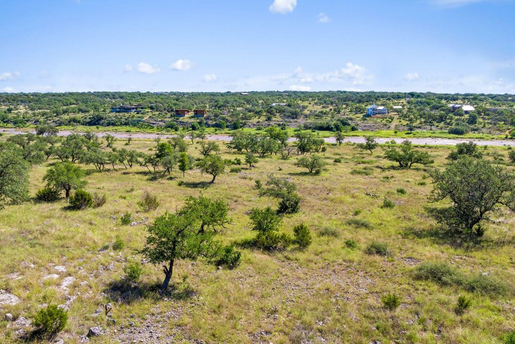 620 Rio Vista RD, Johnson City, TX 78636