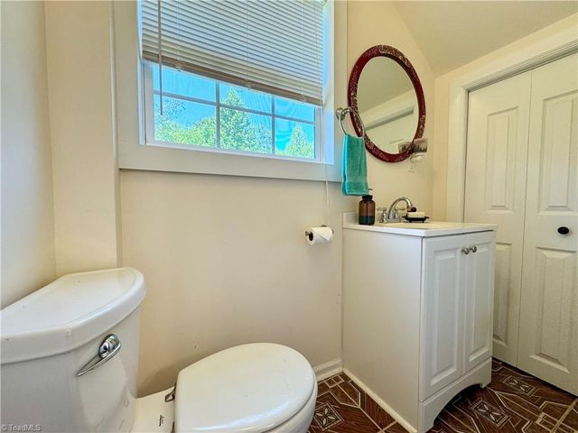 243 Hunter Ridge Lane, Ararat, NC 27007