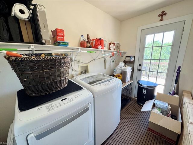 243 Hunter Ridge Lane, Ararat, NC 27007