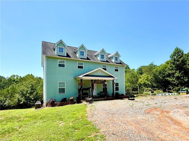 243 Hunter Ridge Lane, Ararat, NC 27007