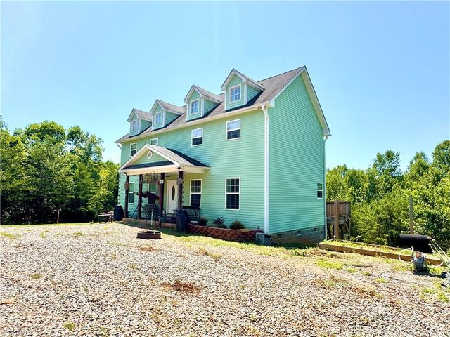 243 Hunter Ridge Lane, Ararat, NC 27007