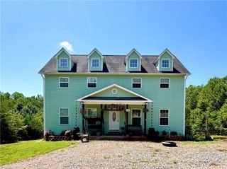 243 Hunter Ridge Lane, Ararat, NC 27007