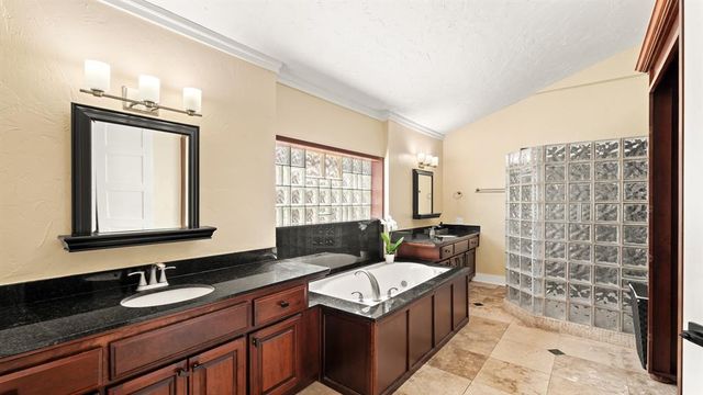 16808 Conifer Lane, Edmond, OK 73012
